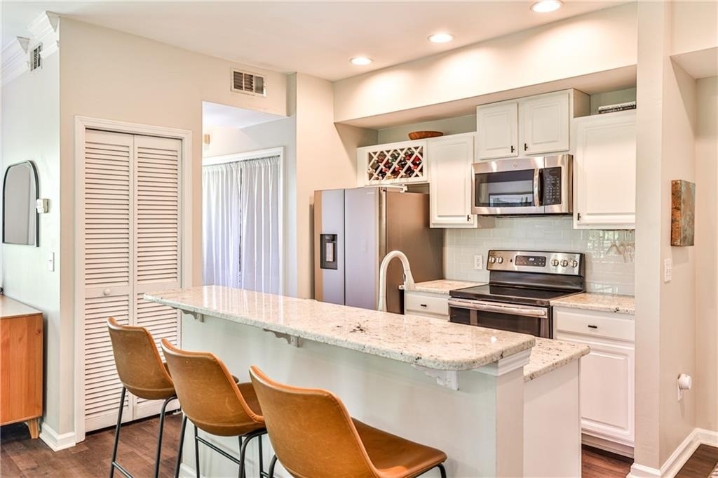 955 Juniper Street Ne - Photo 8
