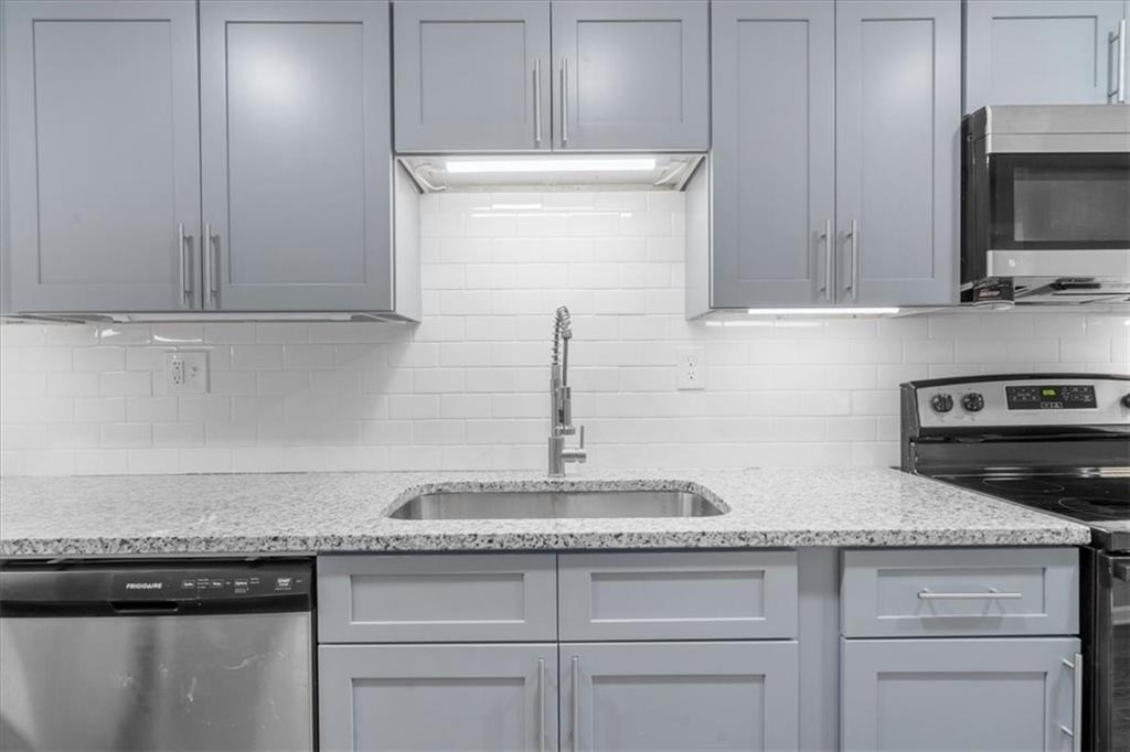 5399 Northland Drive Ne - Photo 2