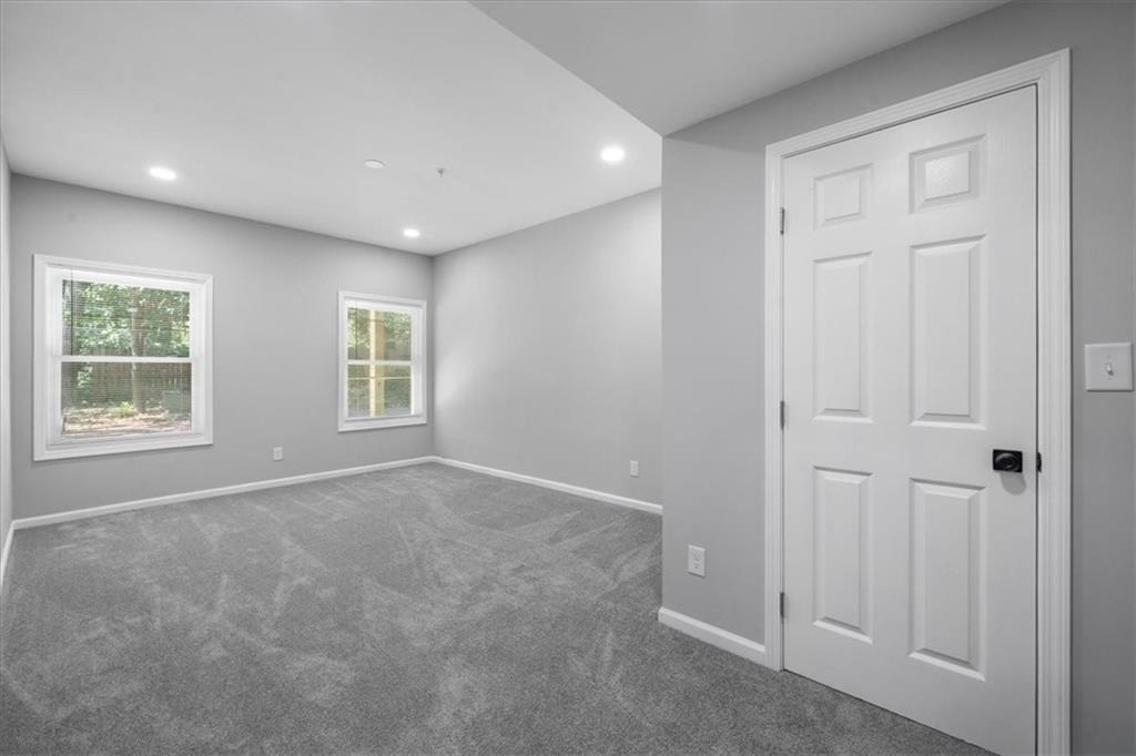 5399 Northland Drive Ne - Photo 8
