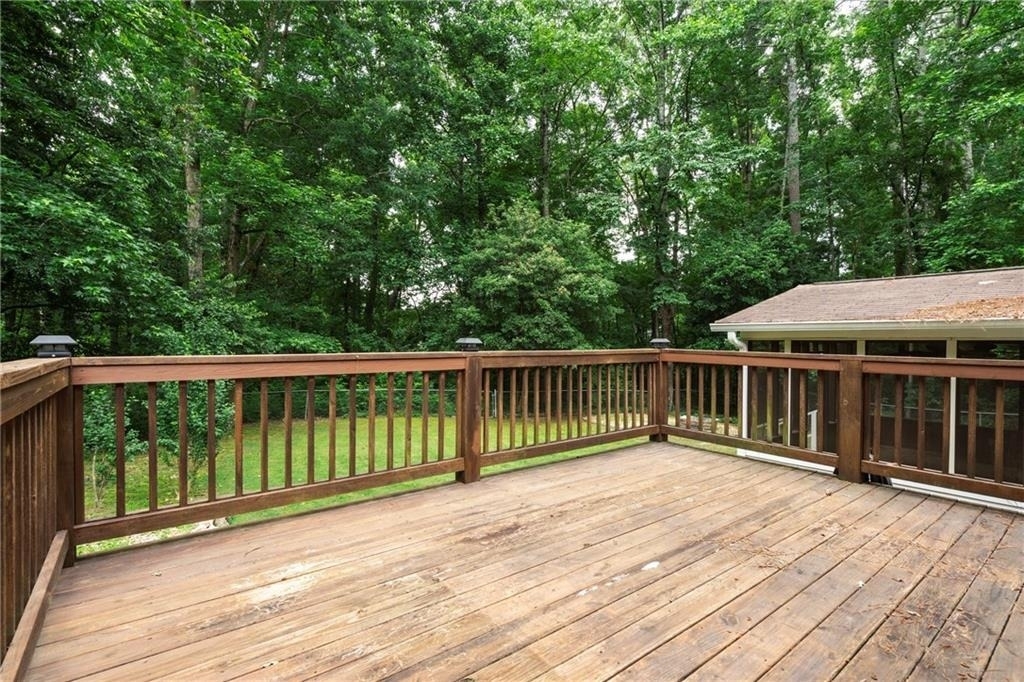 2423 Falcon Court - Photo 8