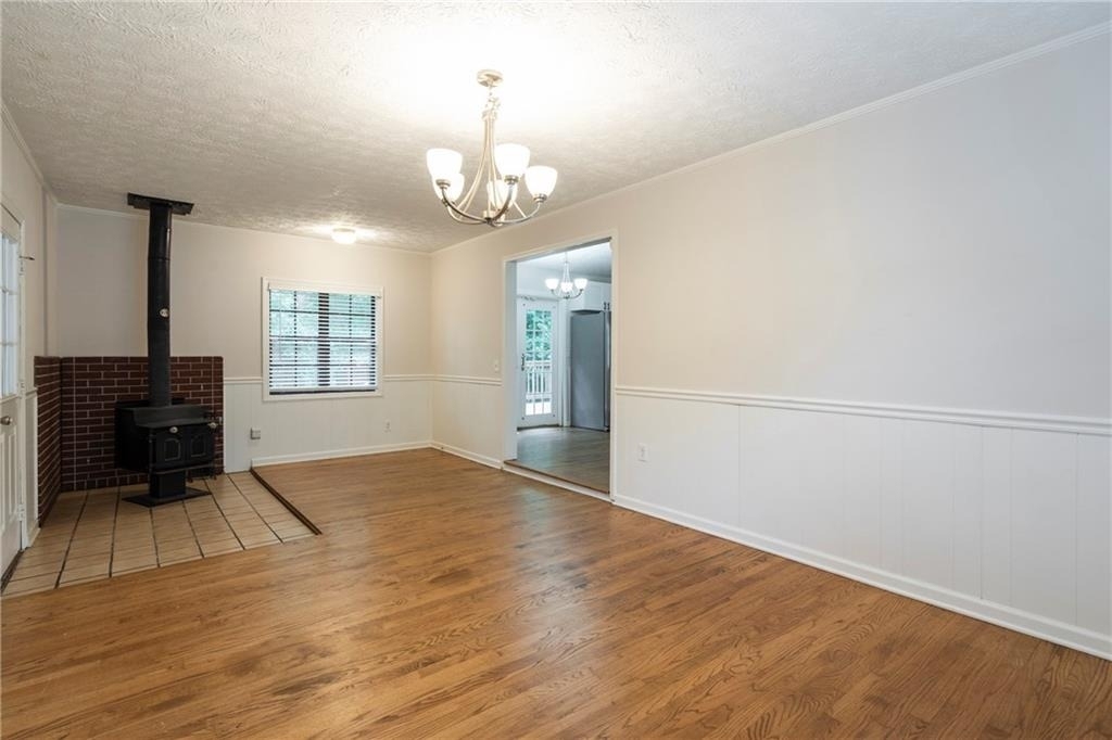2423 Falcon Court - Photo 11