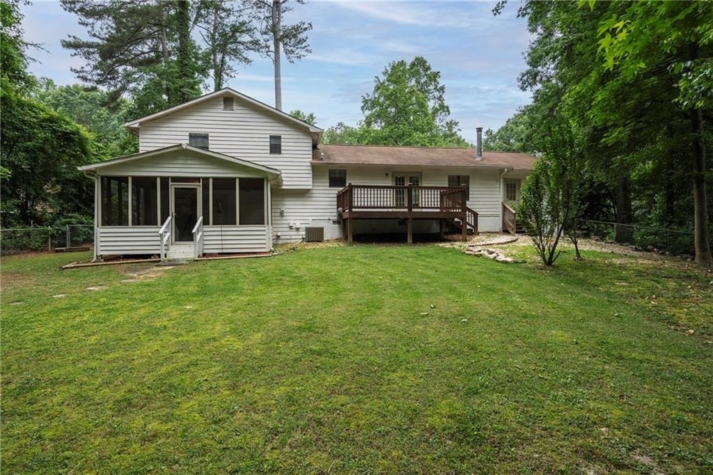 2423 Falcon Court - Photo 24