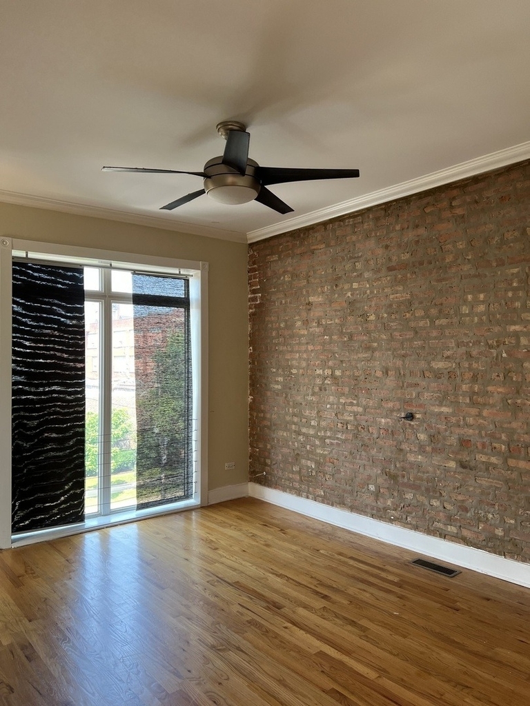 4159 W Fullerton Avenue - Photo 3