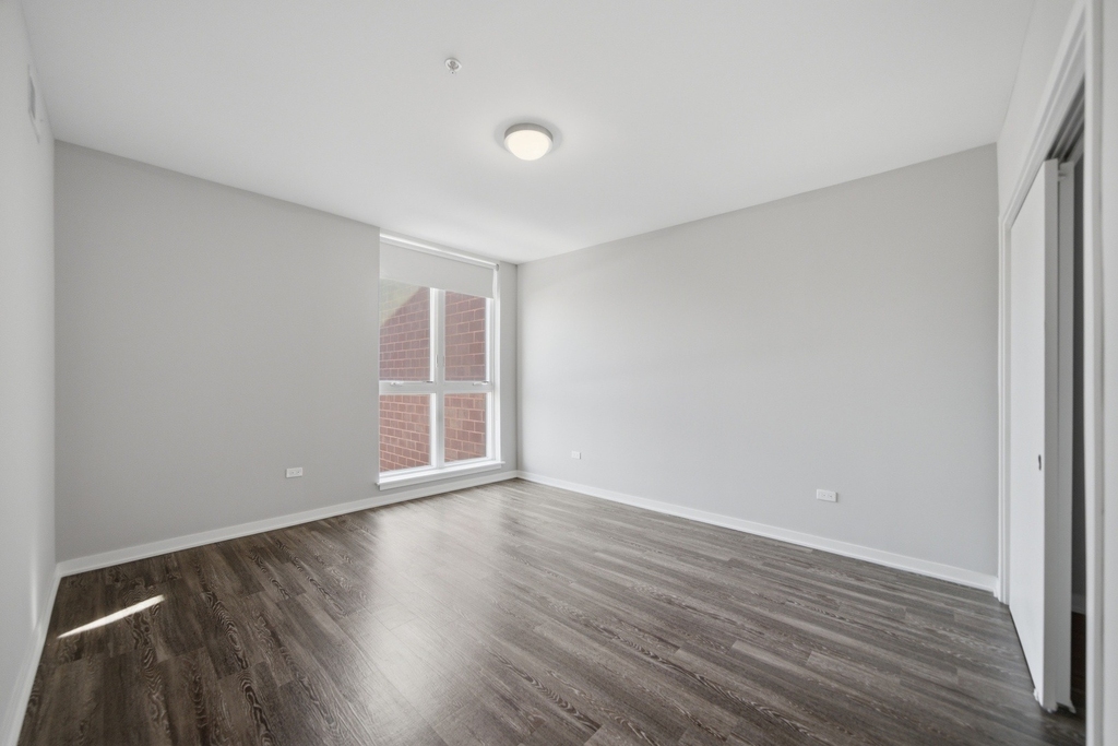 1552 N North Park Avenue - Photo 11