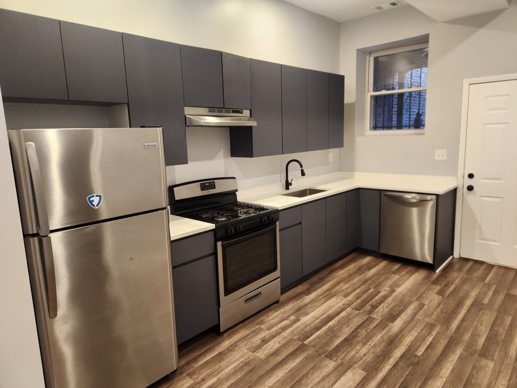 1246 N Wells Street - Photo 2