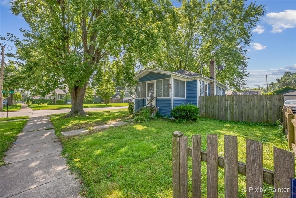 645 Slade Avenue - Photo 4