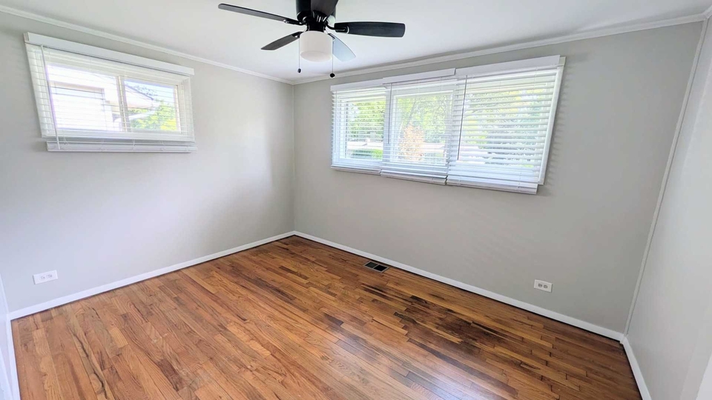110 N Knollwood Drive - Photo 5