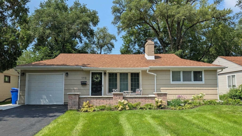 110 N Knollwood Drive - Photo 0