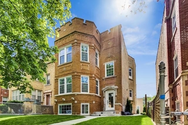 5050 N Ridgeway Avenue - Photo 0