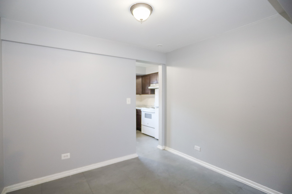 9016 Lamon Avenue - Photo 6