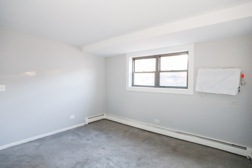 9016 Lamon Avenue - Photo 10