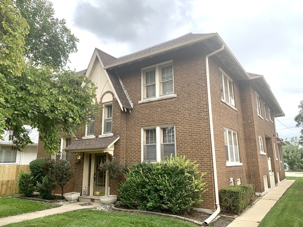 814 N Raynor Avenue - Photo 0