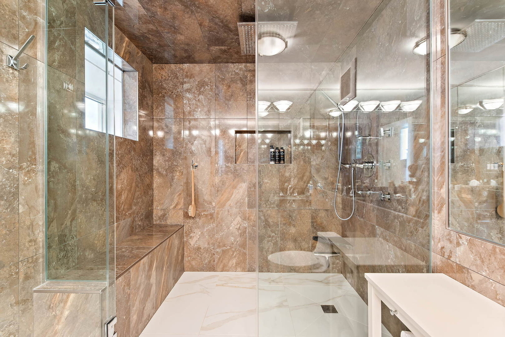 111 E Chestnut Street - Photo 17