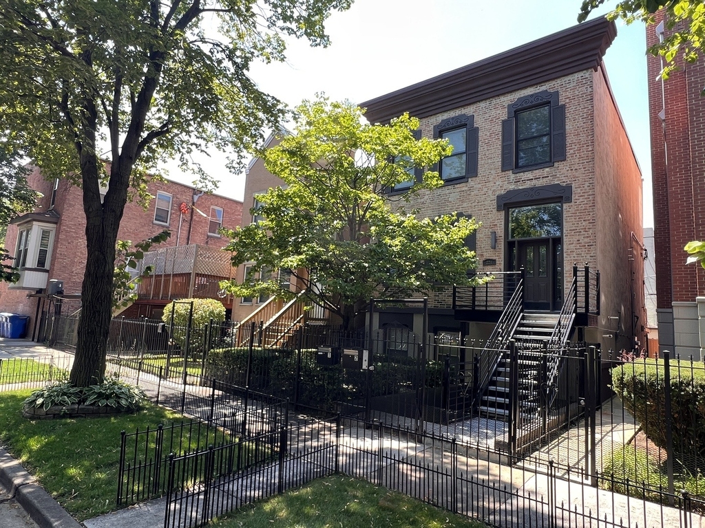 220 S Hamilton Avenue - Photo 2