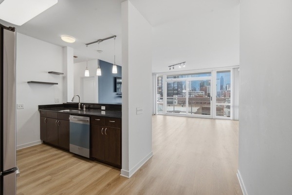 757 N Orleans Street - Photo 5
