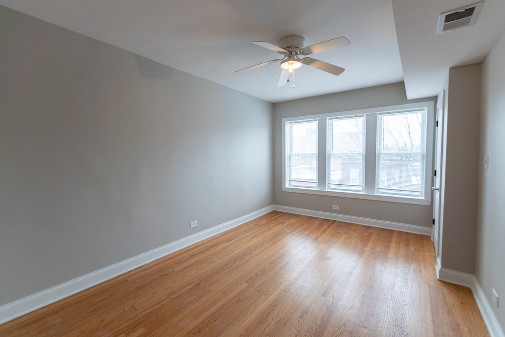 4342 N Mozart Street - Photo 4