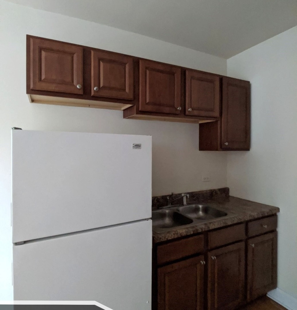 2600 N Kimball Avenue - Photo 4
