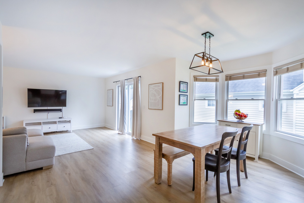 725 Stevens Street - Photo 1