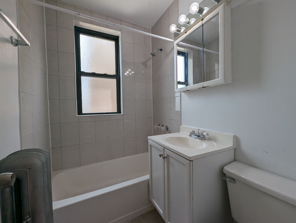 2737 N Spaulding Avenue - Photo 8