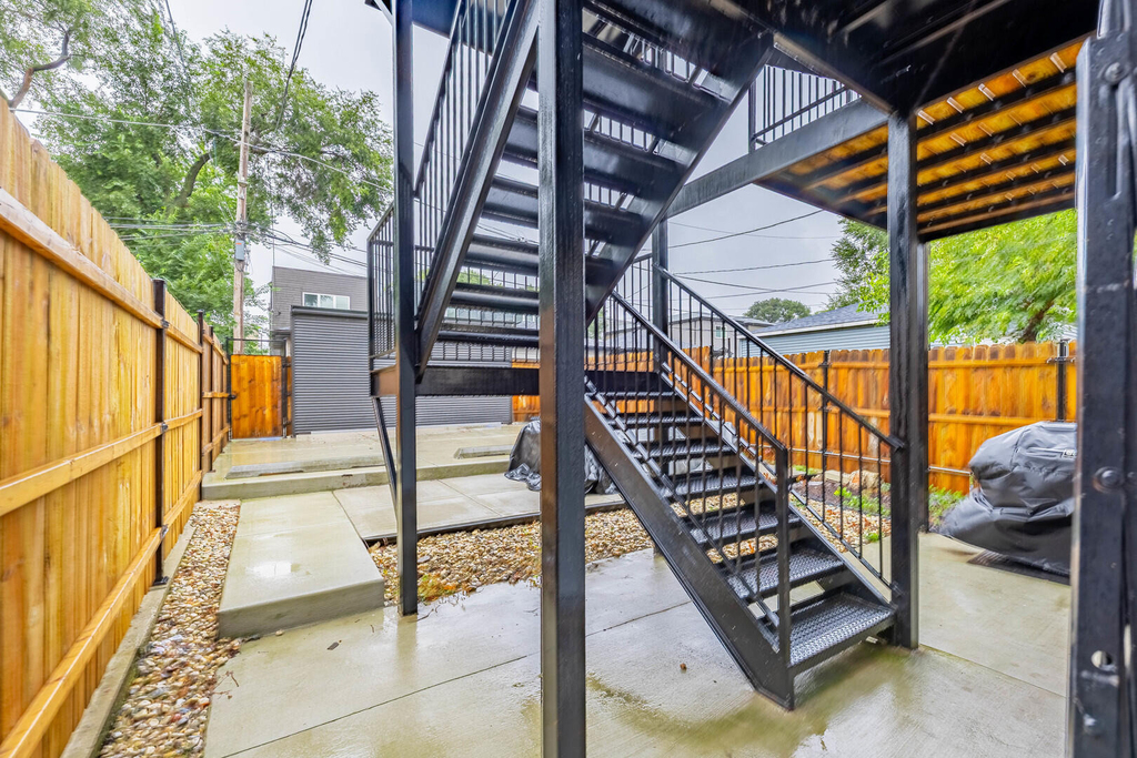 4634 S Langley Avenue - Photo 14