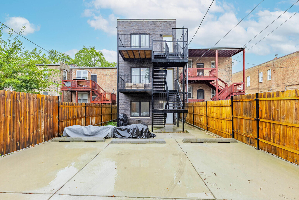 4634 S Langley Avenue - Photo 15