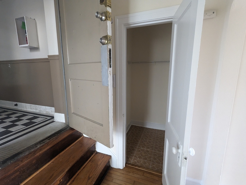 2338 N Spaulding Avenue - Photo 11