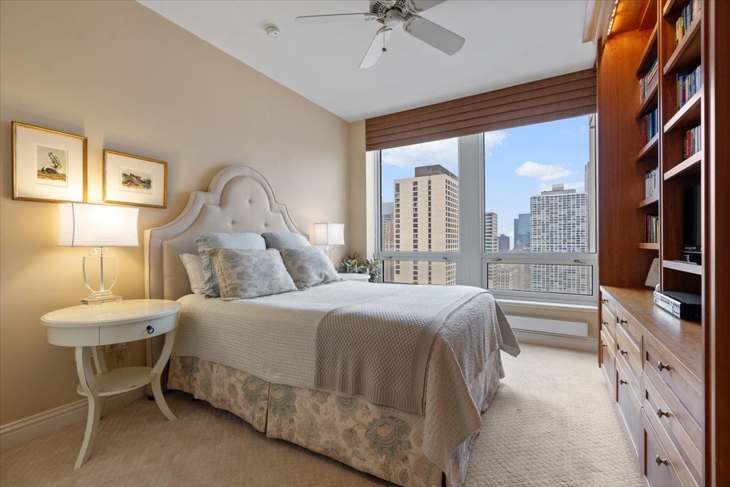 55 E Erie Street - Photo 17