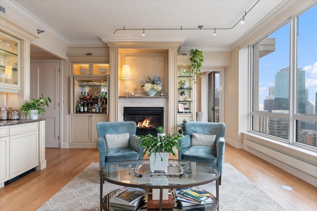 55 E Erie Street - Photo 4