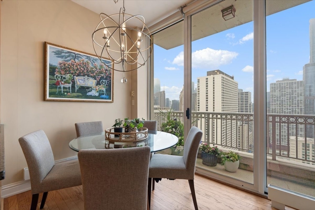 55 E Erie Street - Photo 10