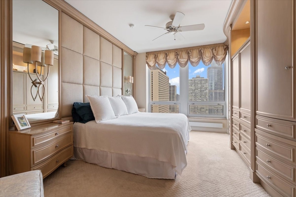 55 E Erie Street - Photo 12