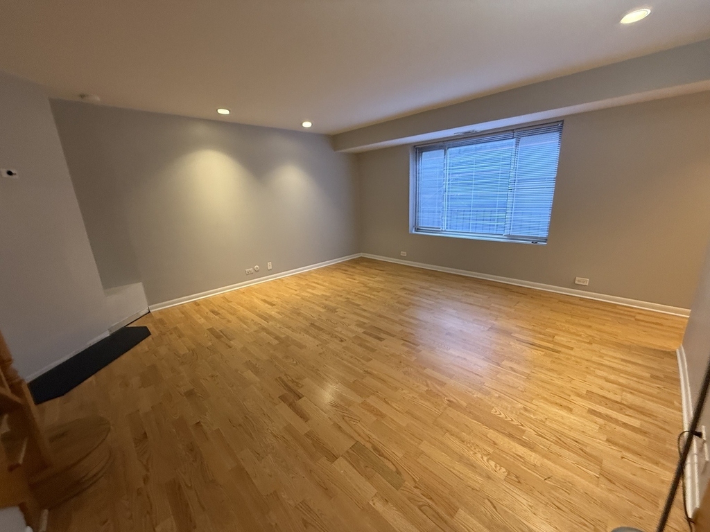 744 W Gordon Terrace - Photo 6