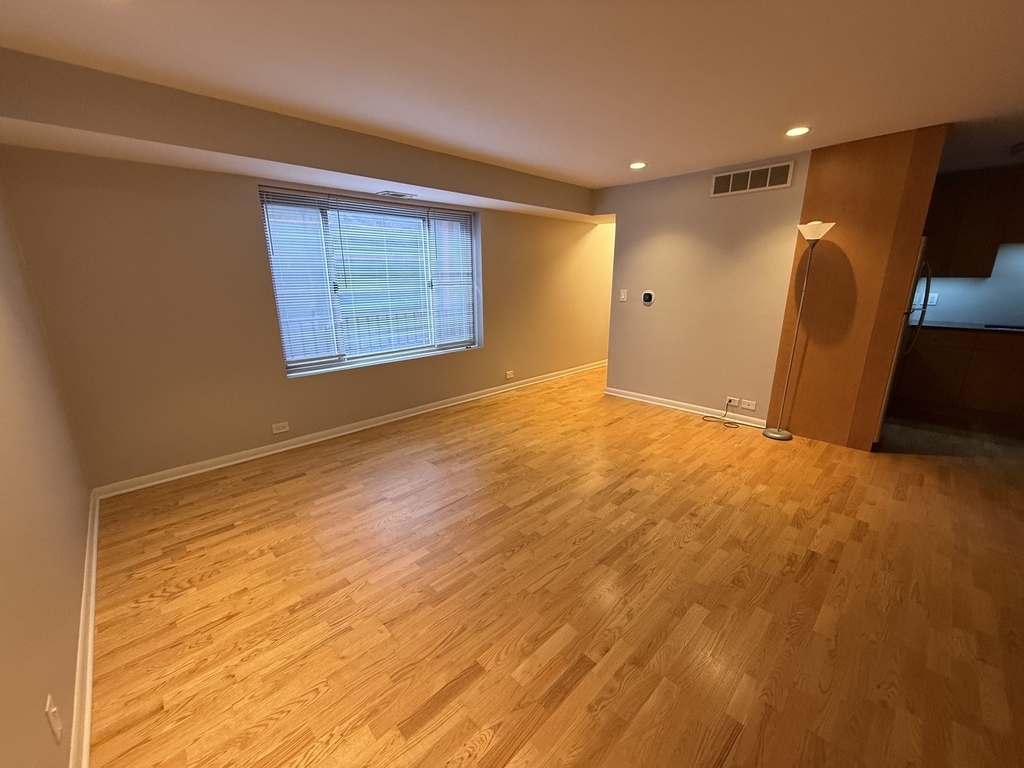 744 W Gordon Terrace - Photo 1
