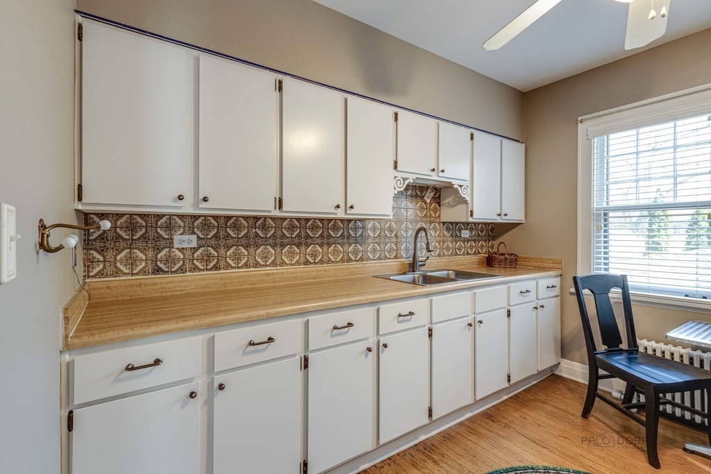 389 E Deerpath Road - Photo 14