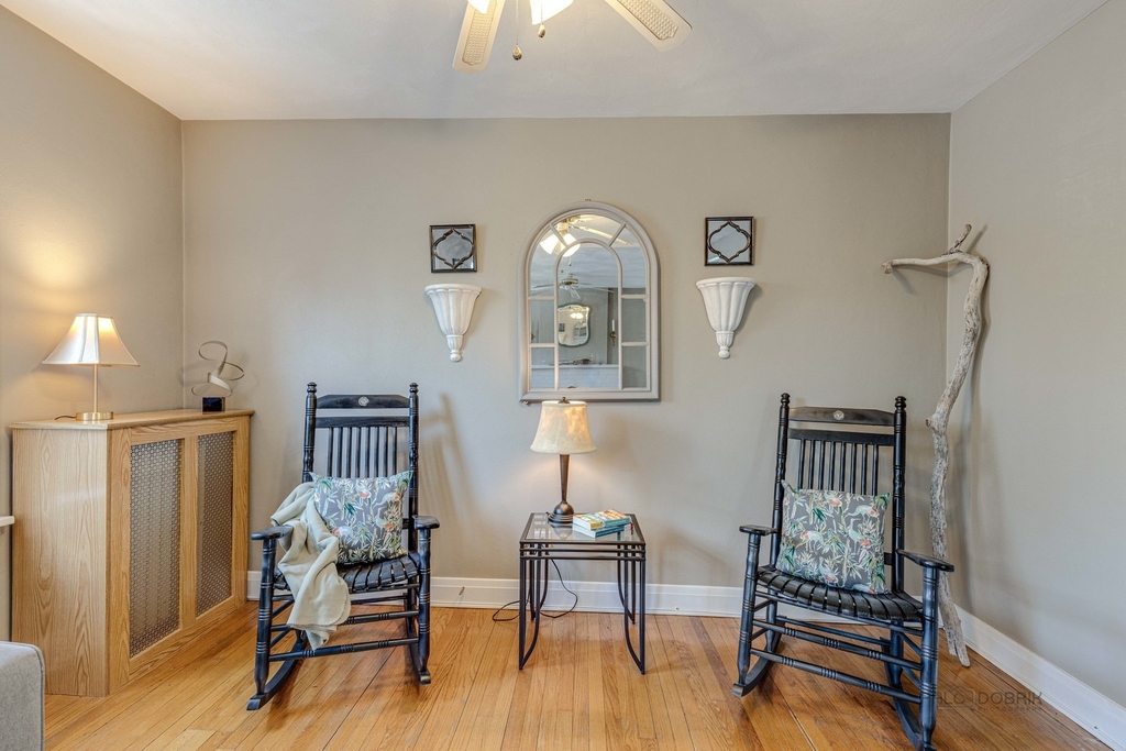389 E Deerpath Road - Photo 12
