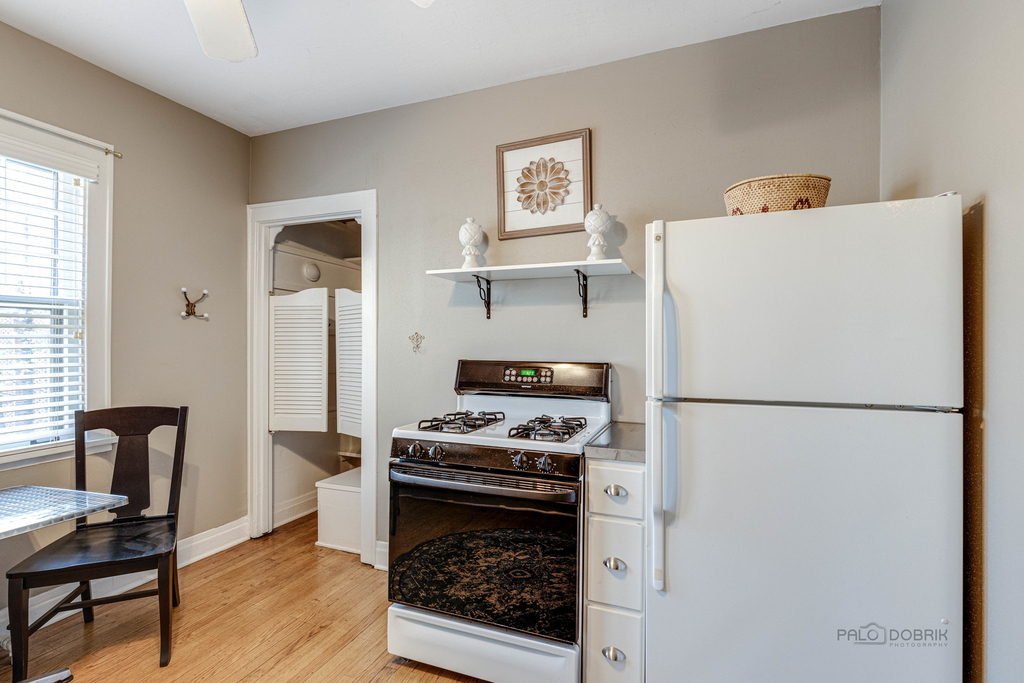 389 E Deerpath Road - Photo 15