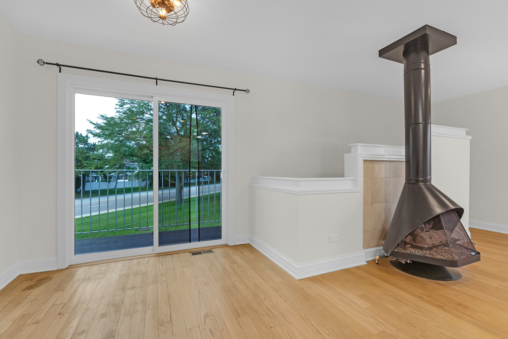 608 Inverrary Lane - Photo 4