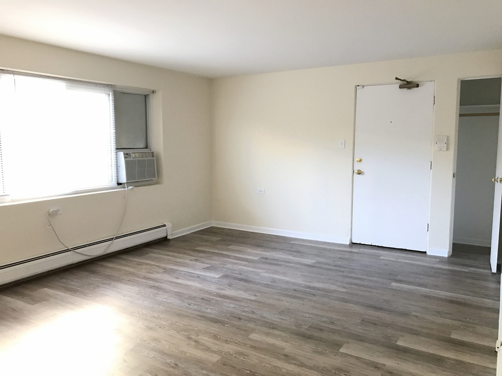 741 Mulford Street - Photo 1