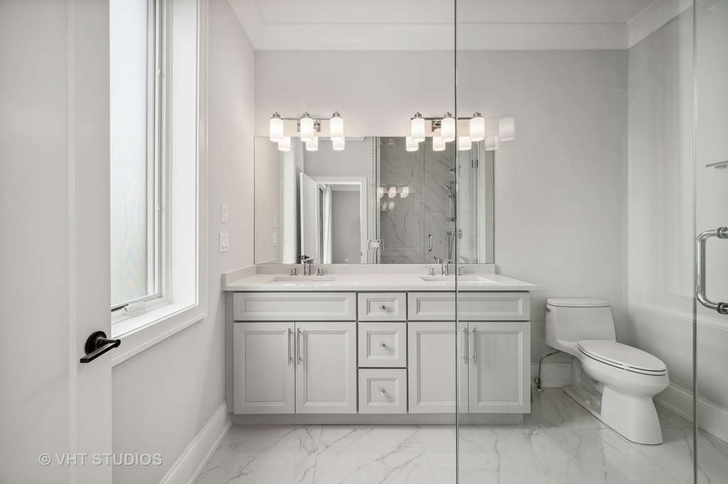 4819 N Ashland Avenue - Photo 8