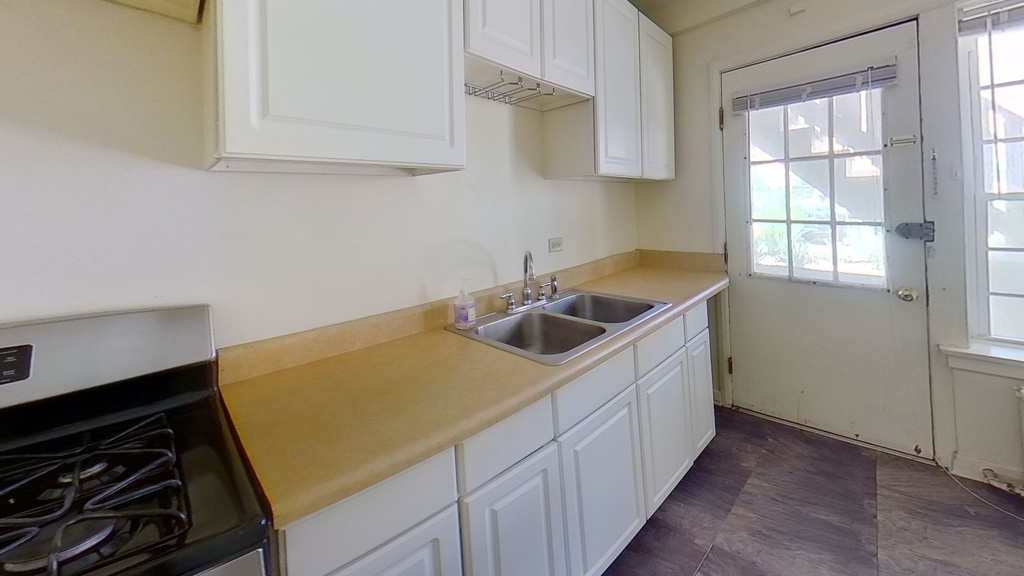 835 Mulford Street - Photo 6