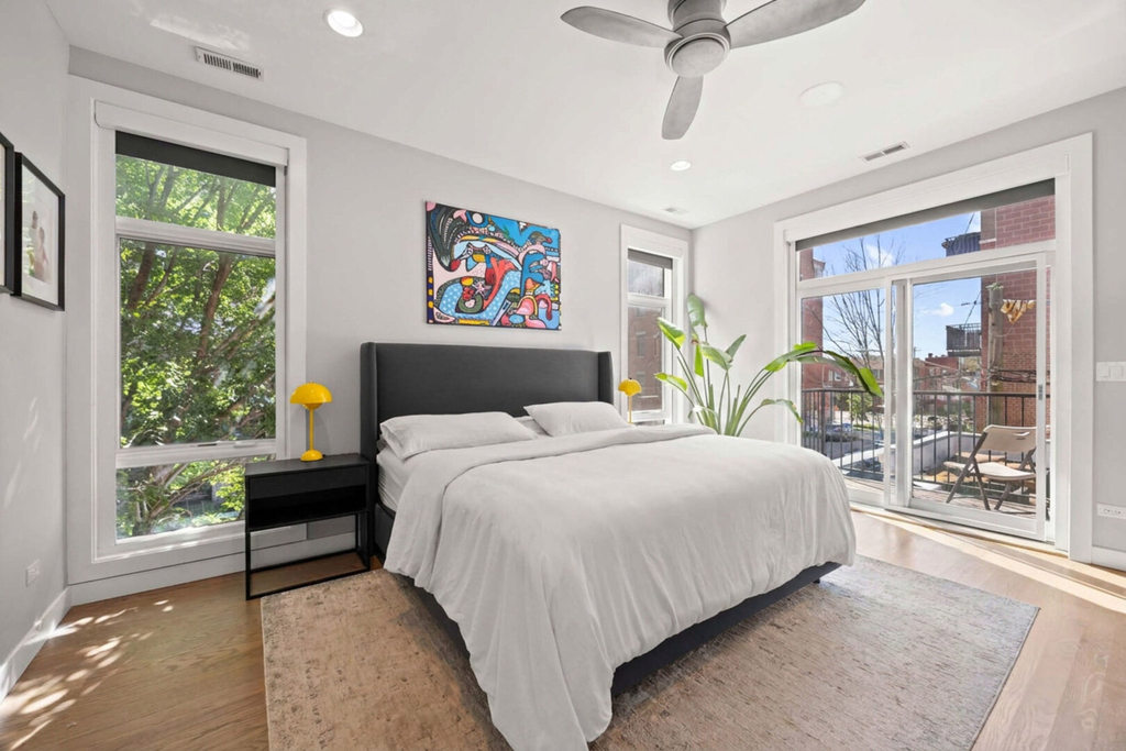 2301 W Wolfram Street - Photo 11