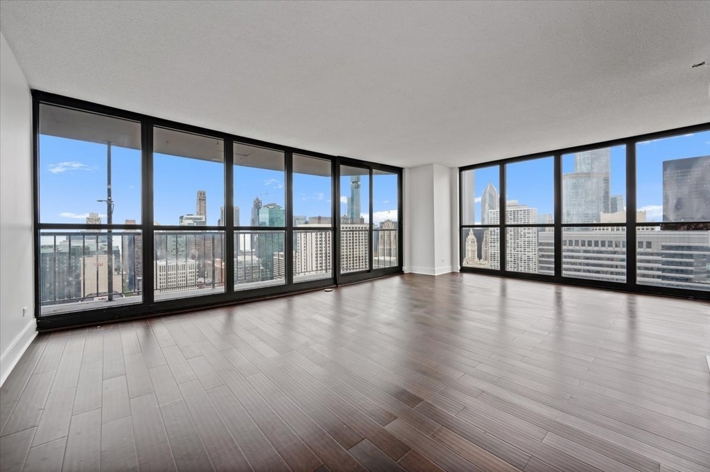 10 E Ontario Street - Photo 5