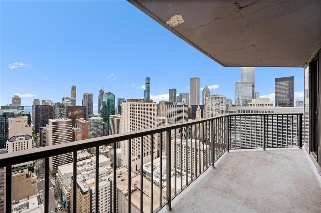 10 E Ontario Street - Photo 15