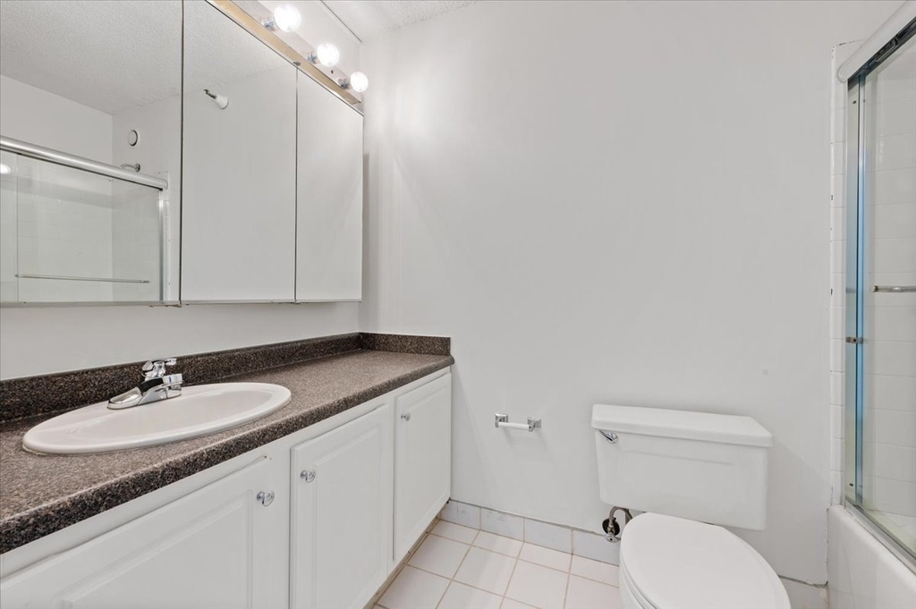 10 E Ontario Street - Photo 23