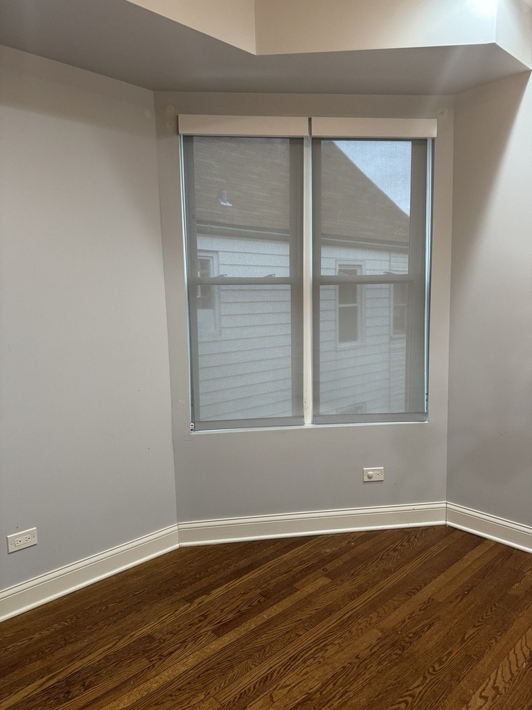 3340 W Berteau Avenue - Photo 6