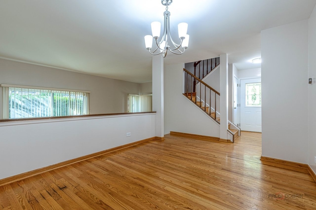 1013 Sussex Drive - Photo 11