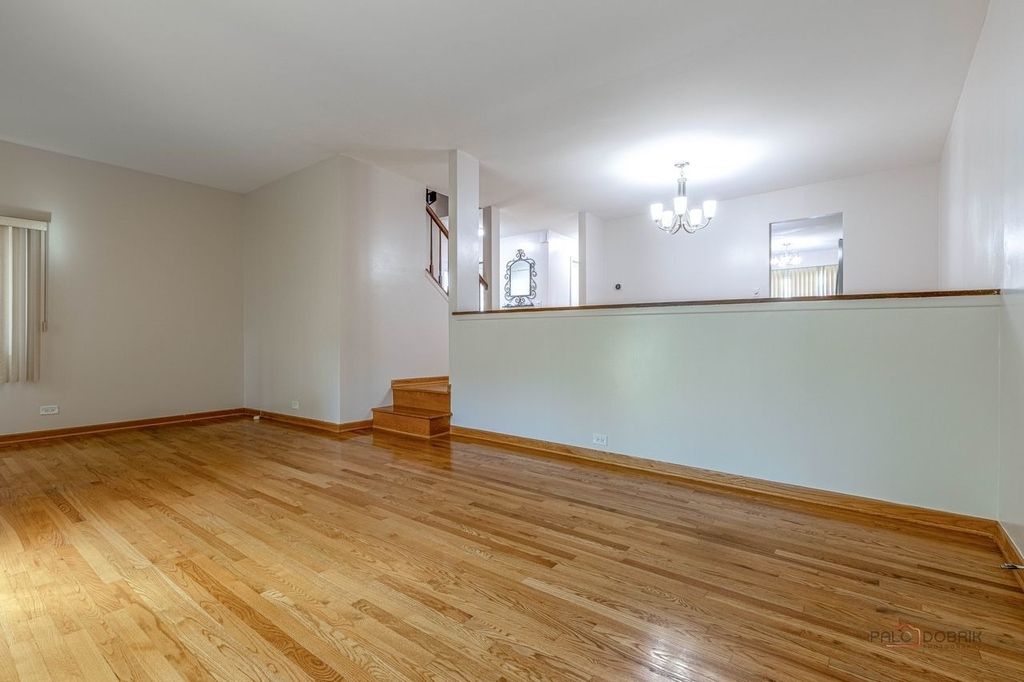 1013 Sussex Drive - Photo 13