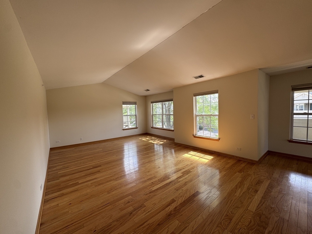 2268 Vanderbilt Drive - Photo 9