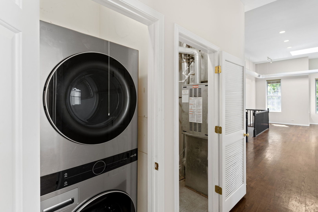 1710 W Erie Street - Photo 20