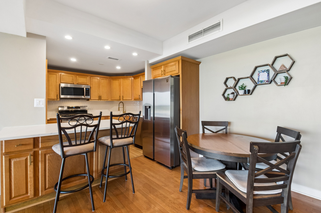 3200 N Lake Shore Drive - Photo 8