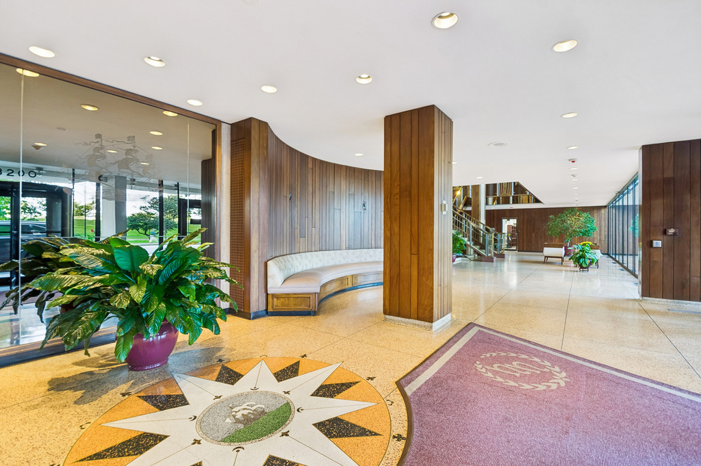 3200 N Lake Shore Drive - Photo 4